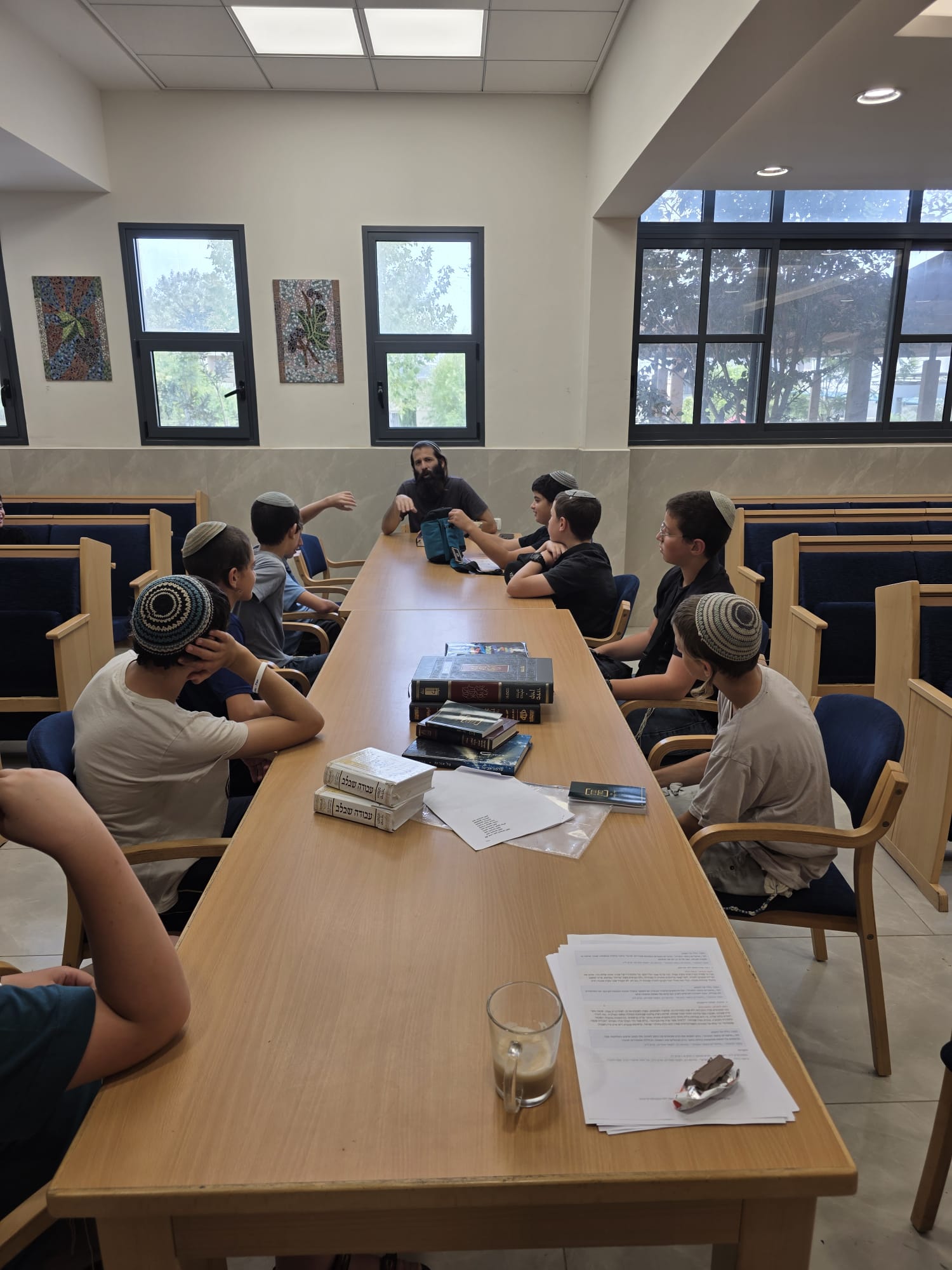 תמונה מהעשייה בטל מנשה